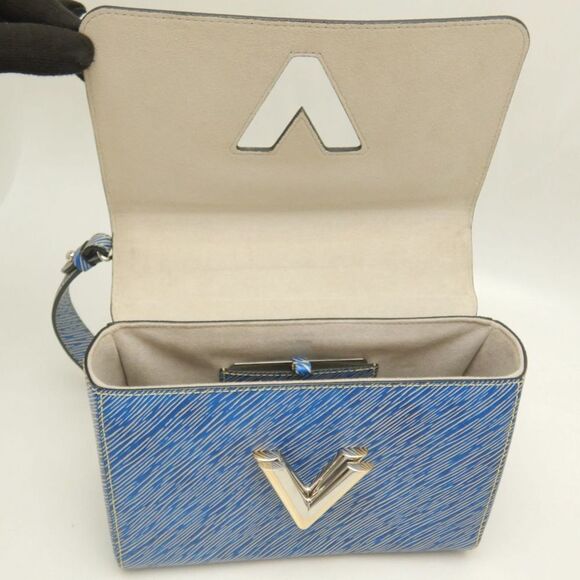 LOUIS VUITTON Blue Leather Shoulder Bag - Picture 7 of 10
